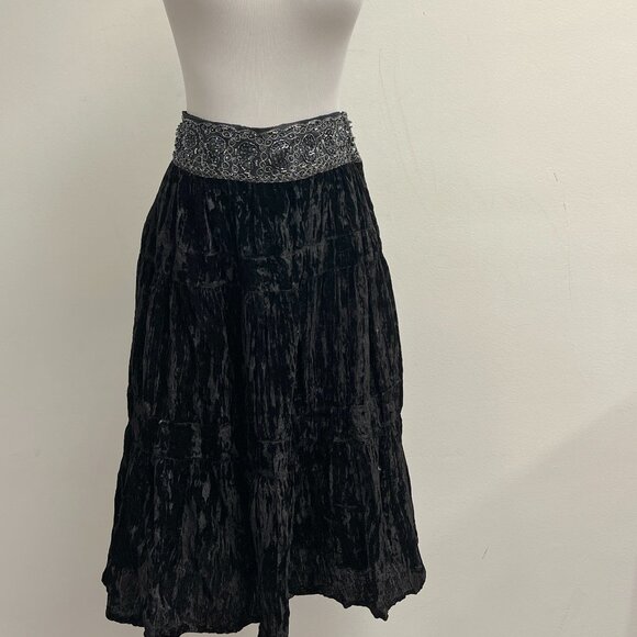 BCBGMaxAzria black skirt crushed velvet beaded NWT M paisley - Picture 1 of 8